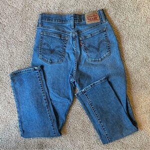 Levi’s Wedgie Straight Jean